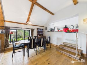 Dining Room- click for photo gallery